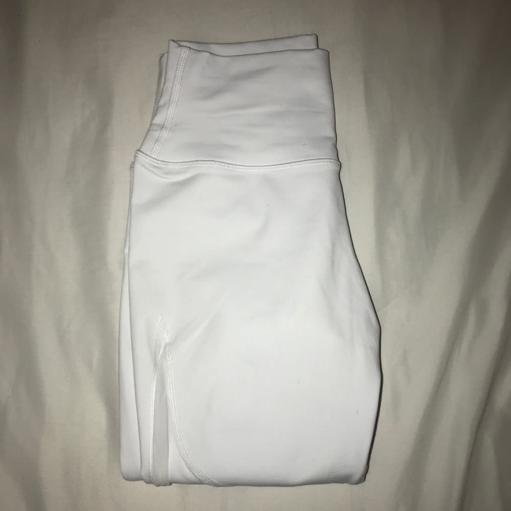 alo white cropped leggings